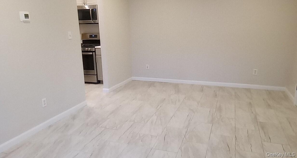 21 Sierra - Photo 2