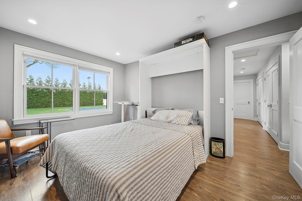 37 Maryland Boulevard - Photo 2