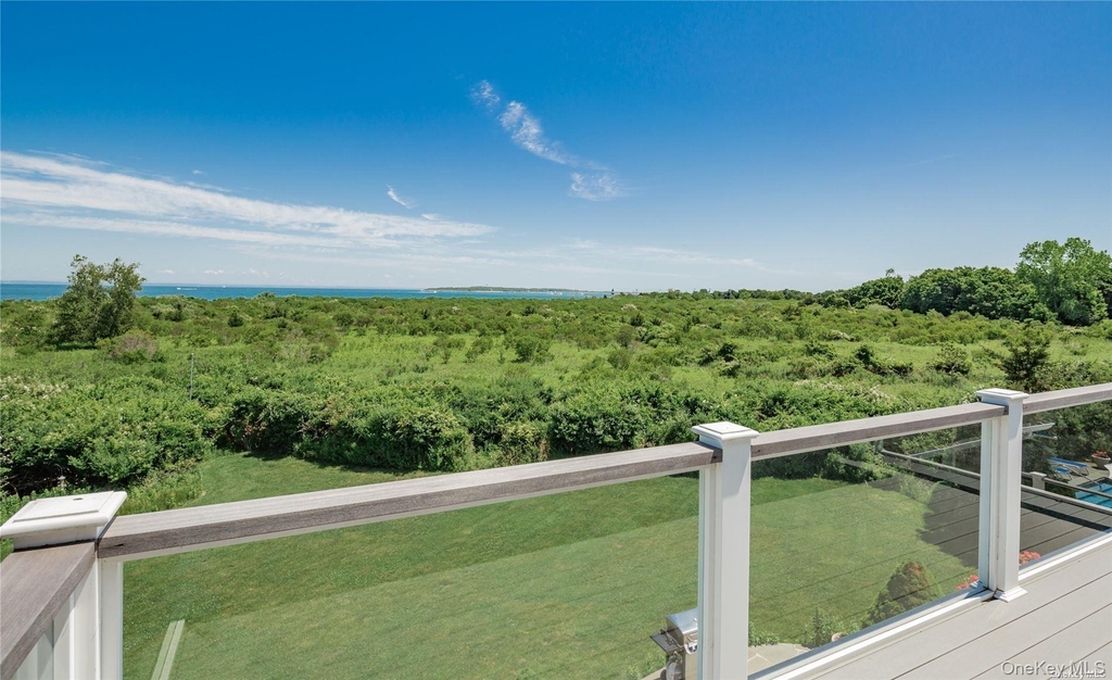 300 Latham Lane - Photo 9