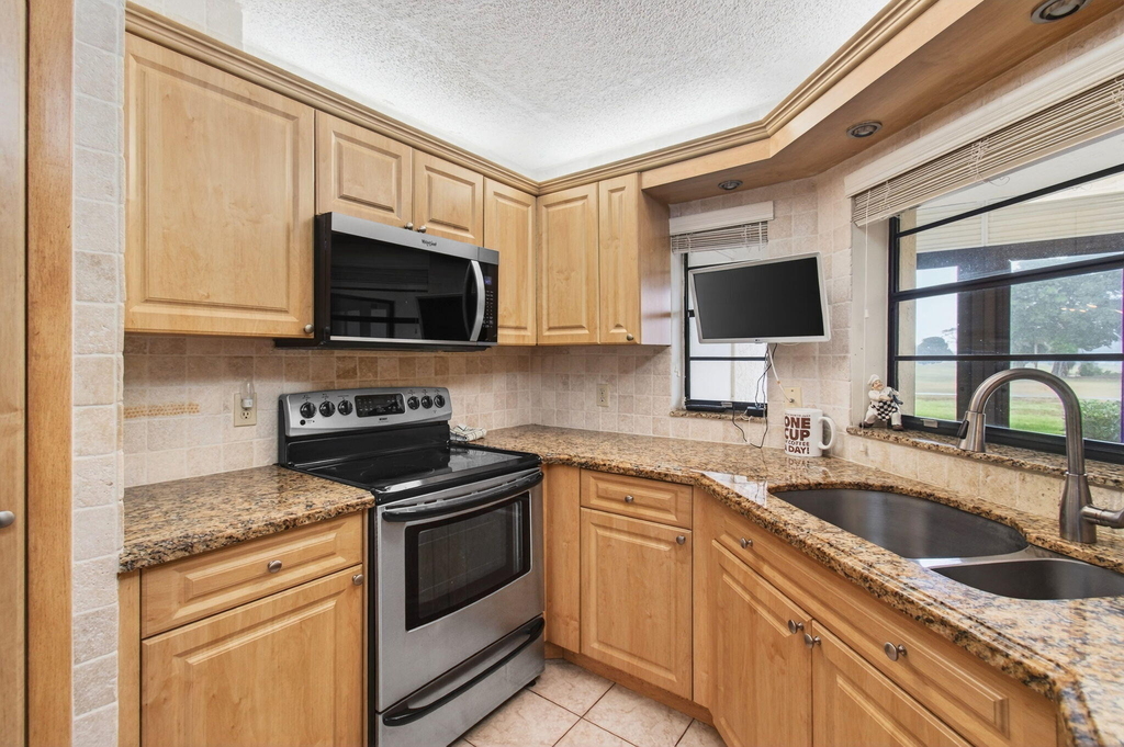 5851 Parkwalk Drive - Photo 39