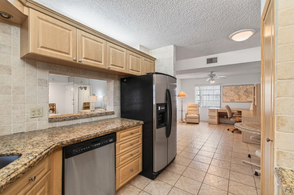 5851 Parkwalk Drive - Photo 37