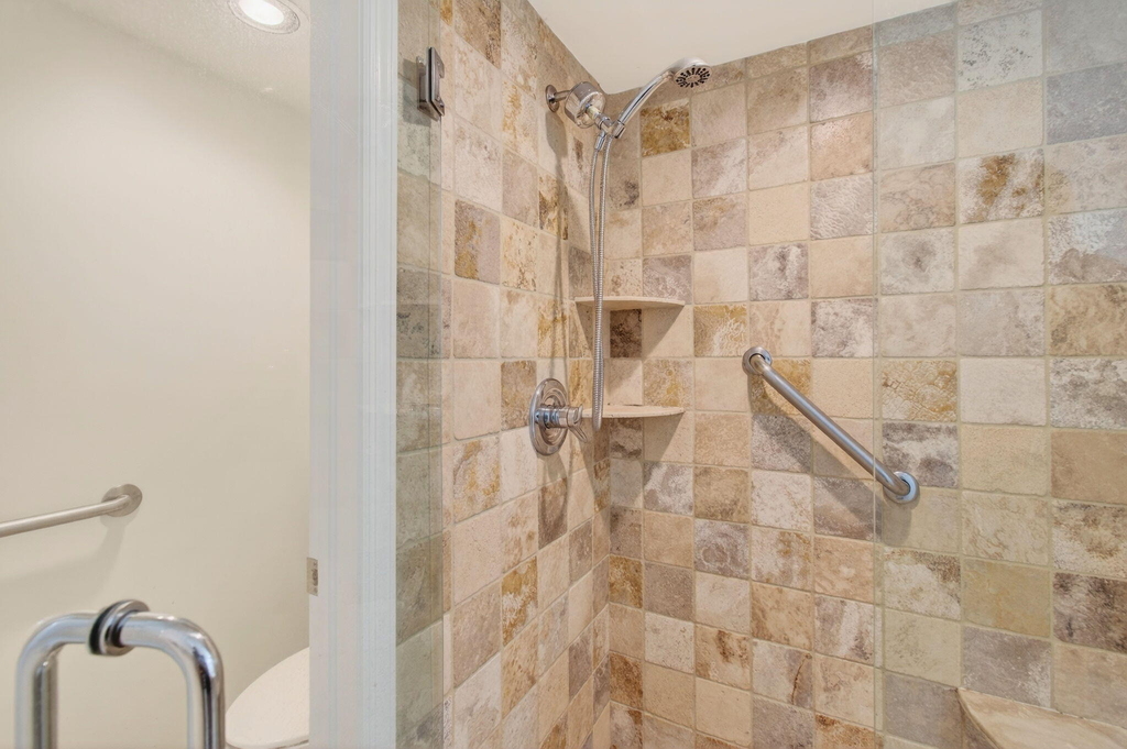 5851 Parkwalk Drive - Photo 48