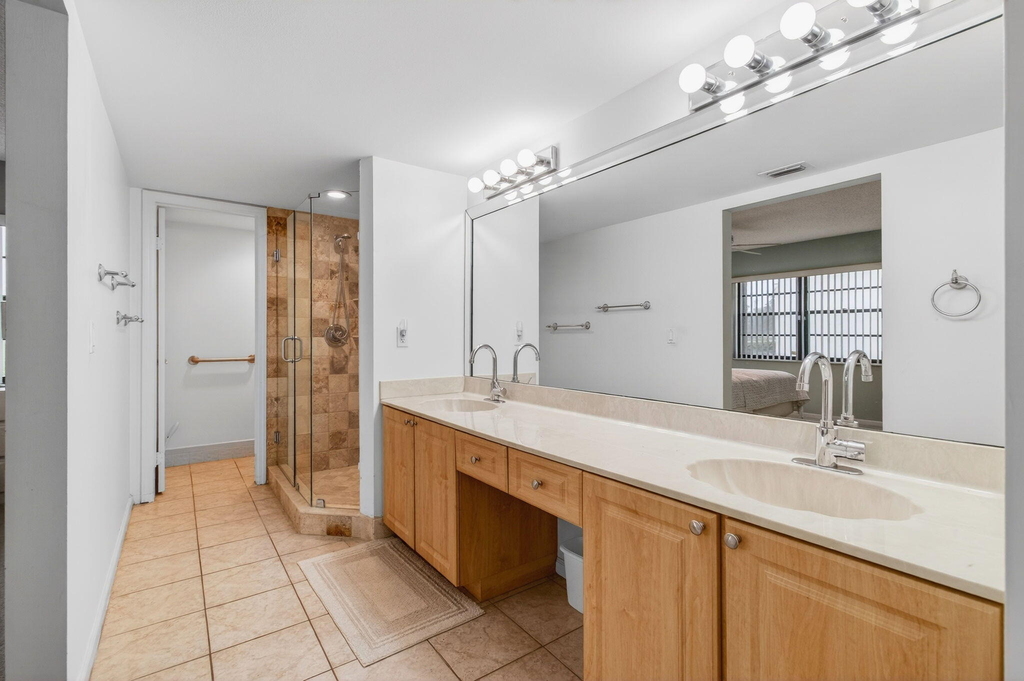 5851 Parkwalk Drive - Photo 46