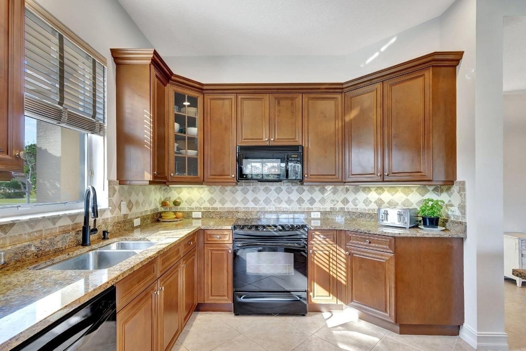10156 N Orchid Reserve Drive - Photo 16