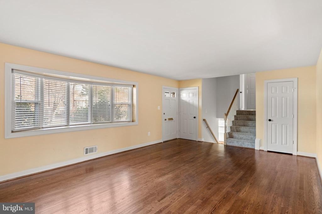 1726 Baldwin Drive - Photo 3