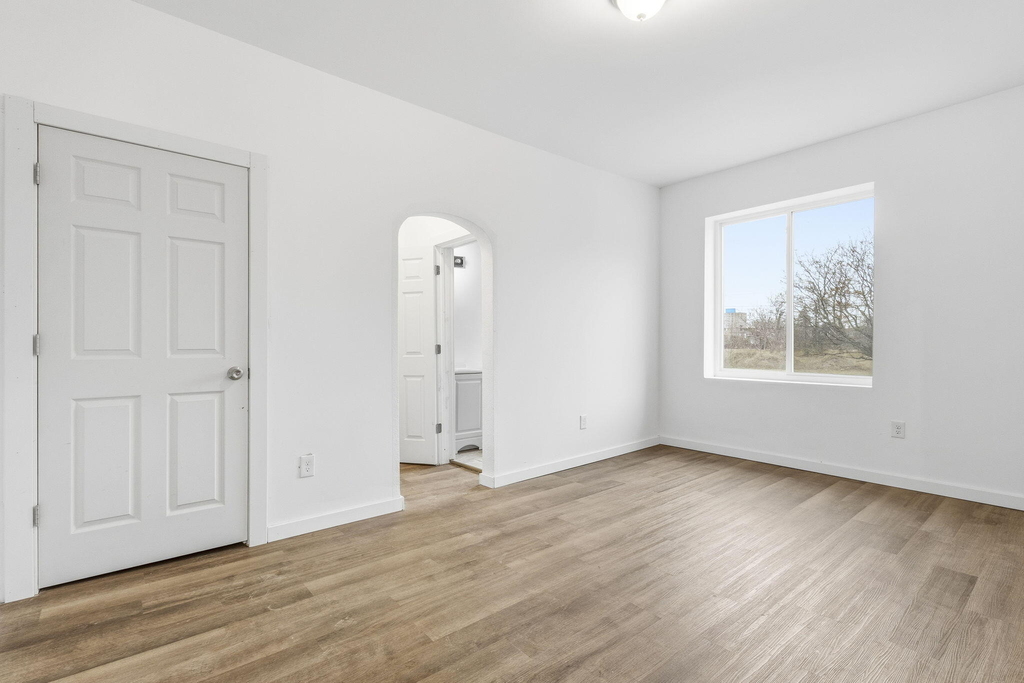 3295 Rochester Street - Photo 3