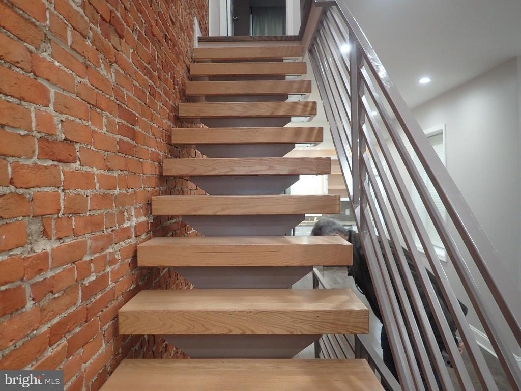 1315 N Marston Street - Photo 6