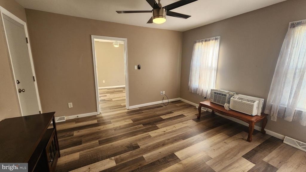 108 E Pacific Avenue - Photo 9