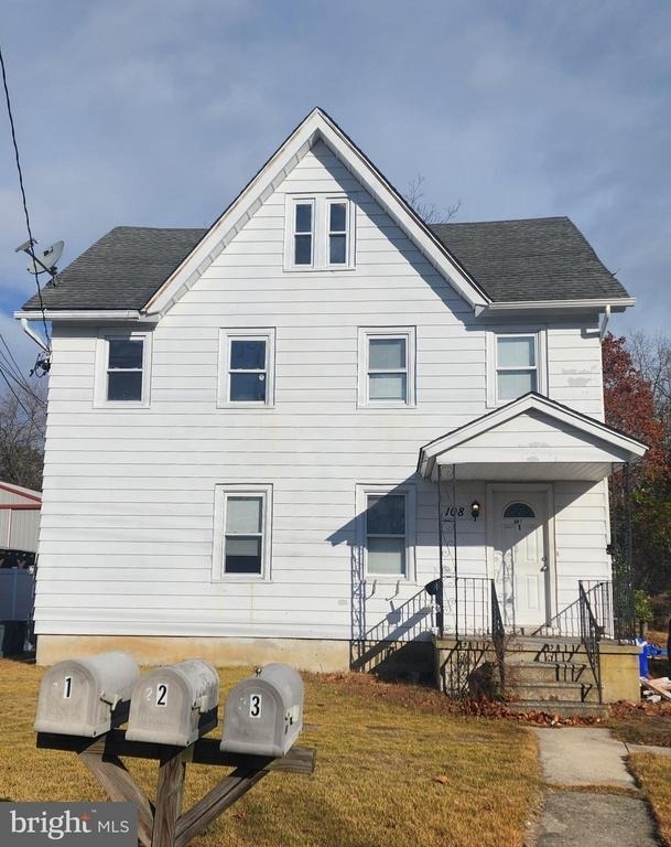 108 E Pacific Avenue - Photo 0