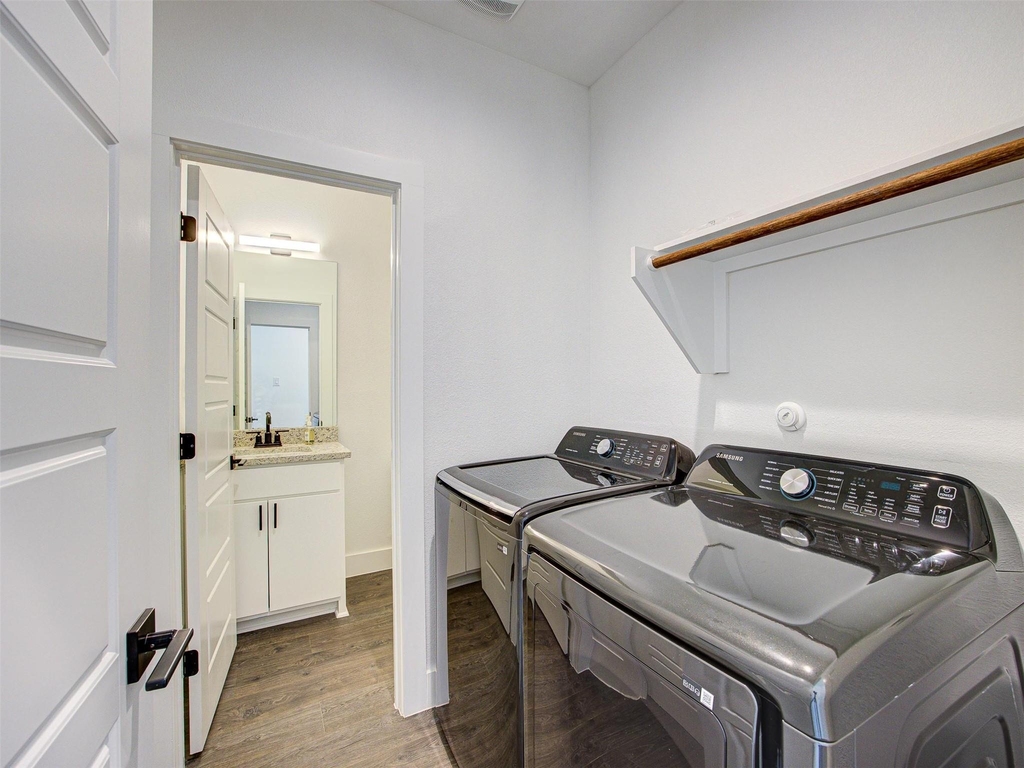 20507 Bonanza St - Photo 3