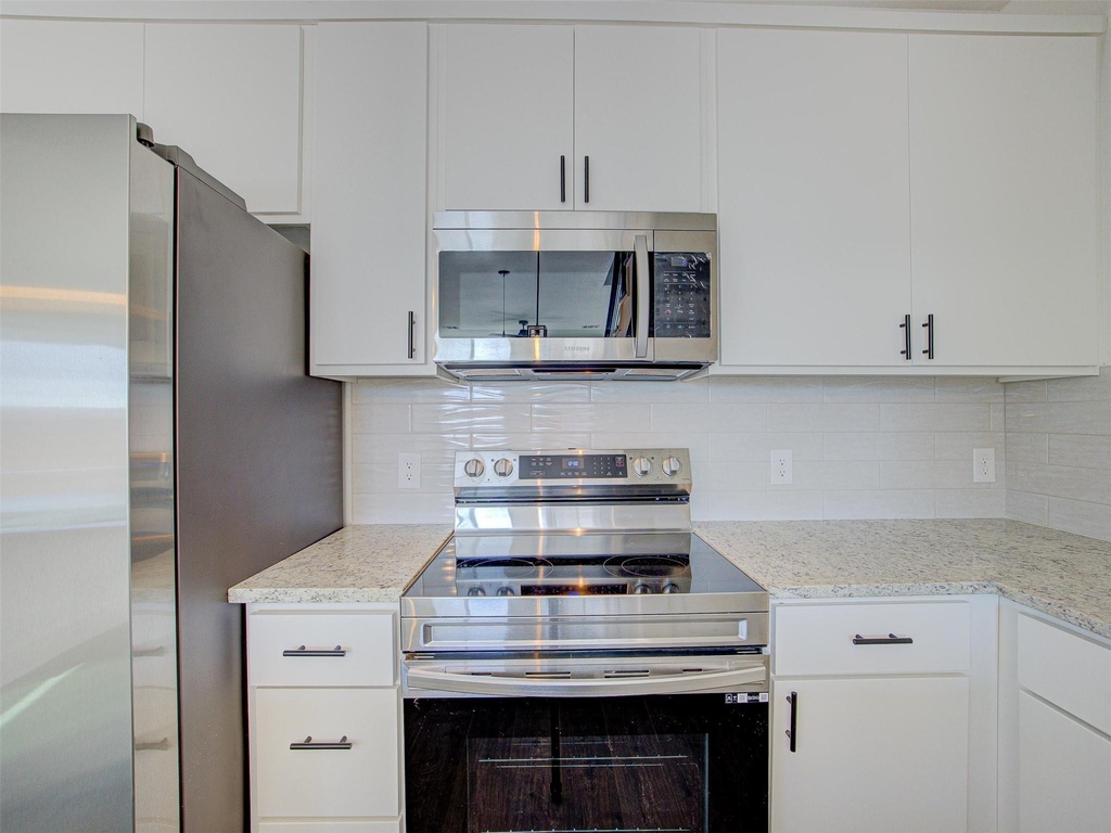 20507 Bonanza St - Photo 7