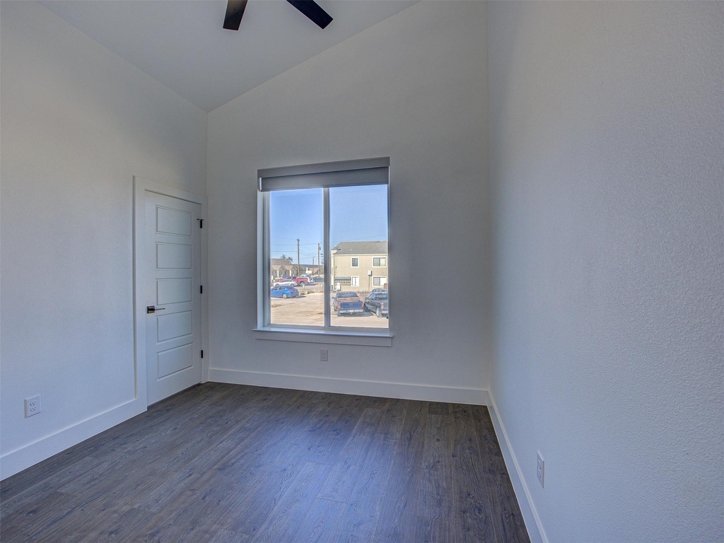 20507 Bonanza St - Photo 15