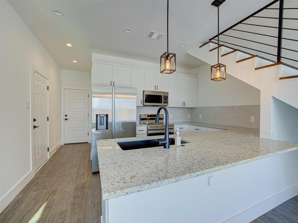 20507 Bonanza St - Photo 9