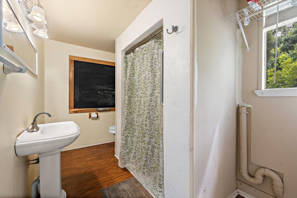 103 E Willis St - Photo 16