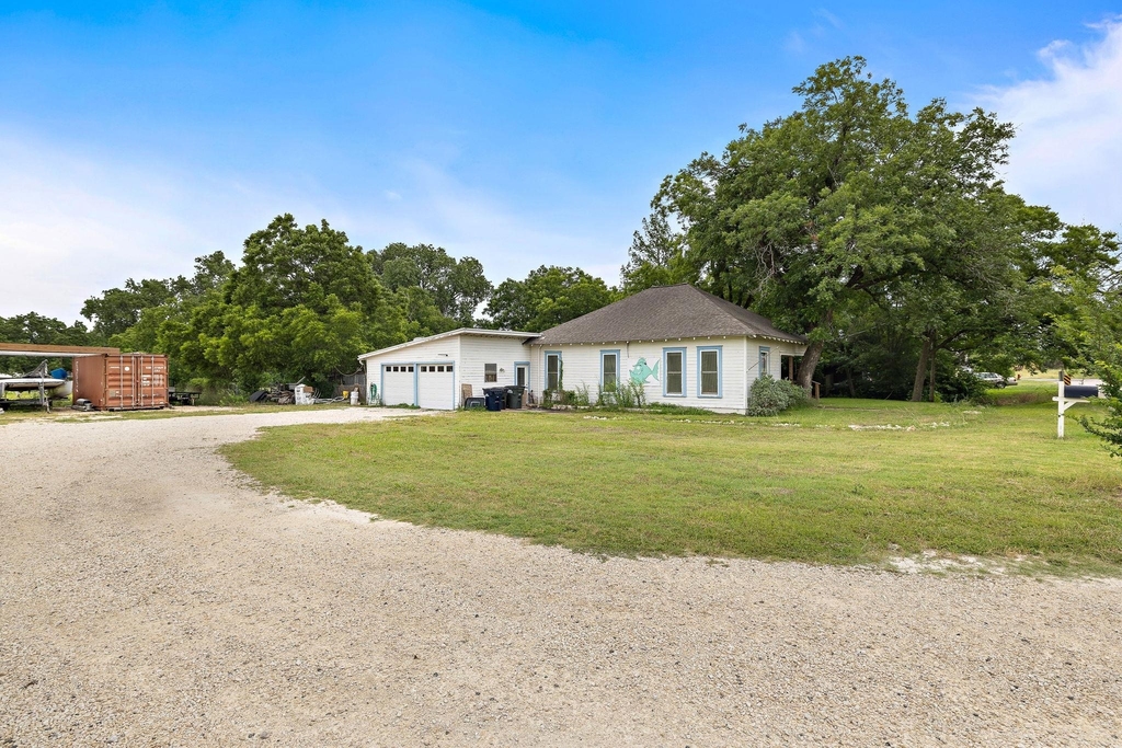 103 E Willis St - Photo 9