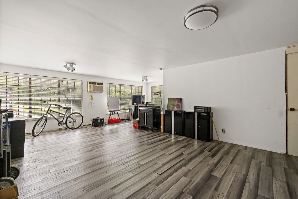 103 E Willis St - Photo 15