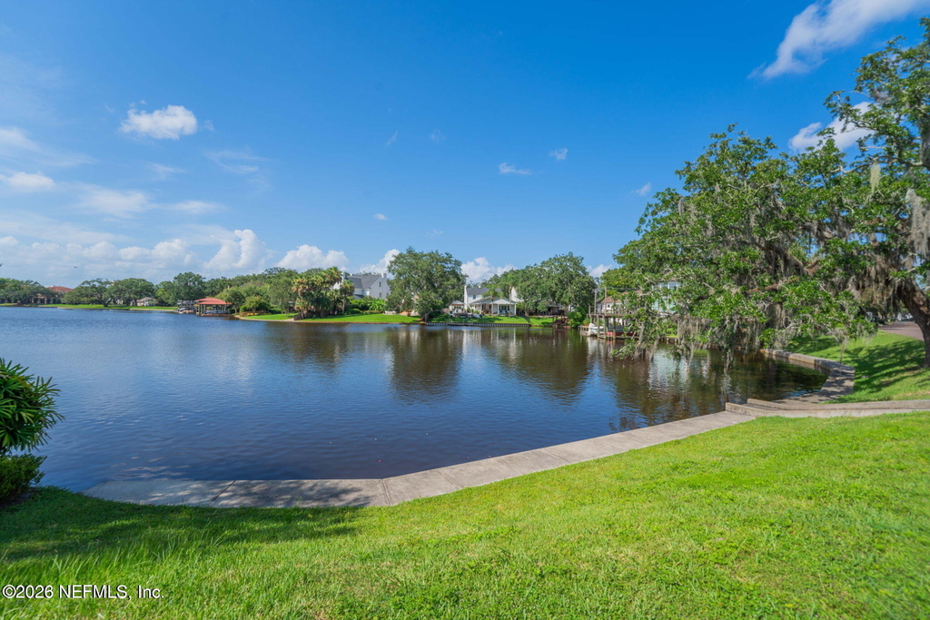 1821 San Marco Boulevard - Photo 4