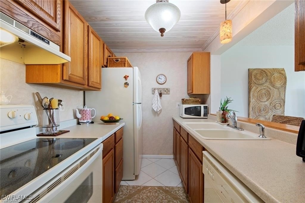 1085 Forest Lakes Drive - Photo 4