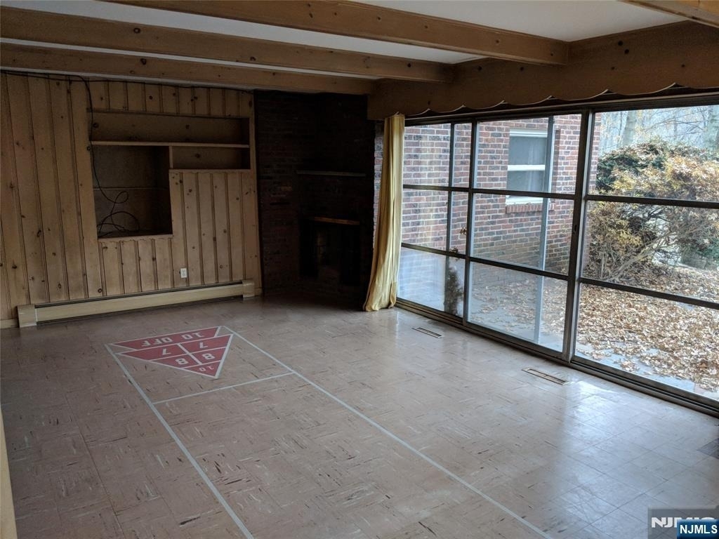 711 W Saddle River - Photo 32