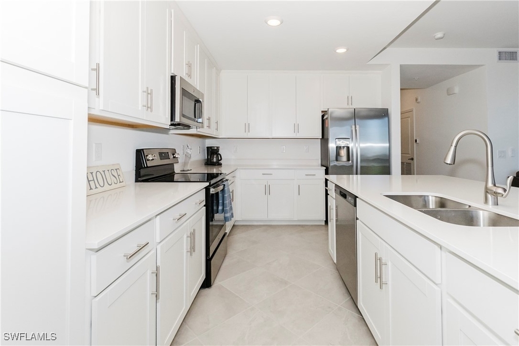 5715 Double Eagle Circle - Photo 0