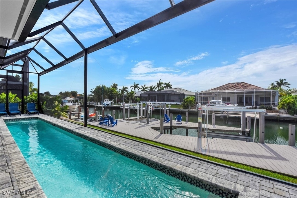 1621 Begonia Court - Photo 18