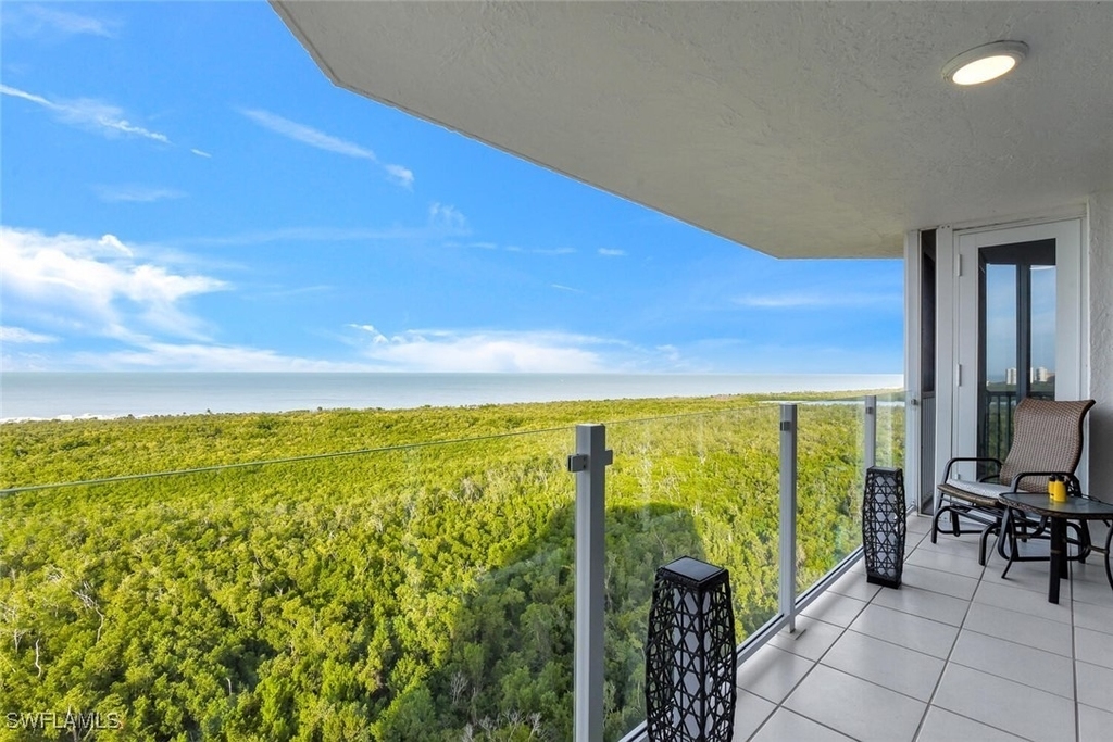 6101 Pelican Bay Boulevard - Photo 11