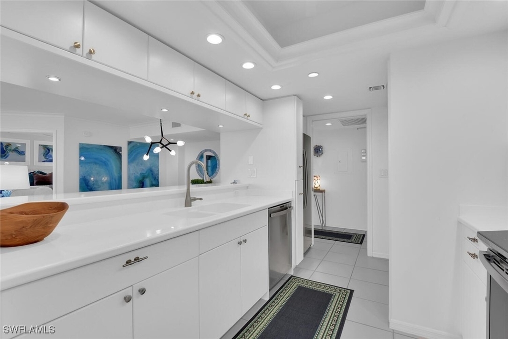 6101 Pelican Bay Boulevard - Photo 12