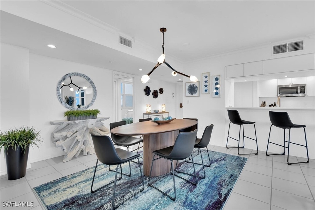 6101 Pelican Bay Boulevard - Photo 4