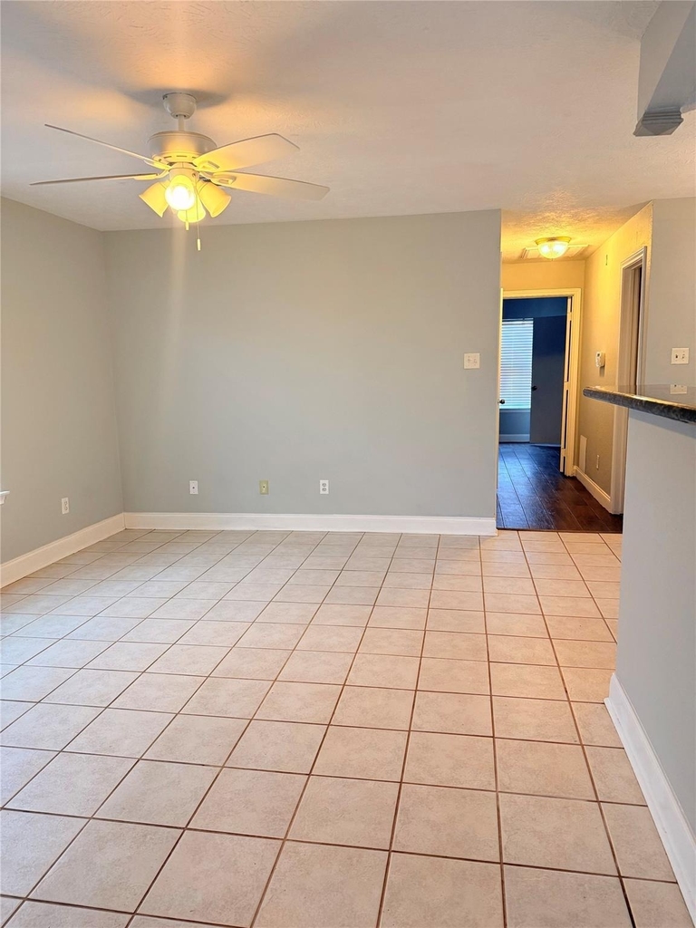 320 Willowick Street - Photo 5