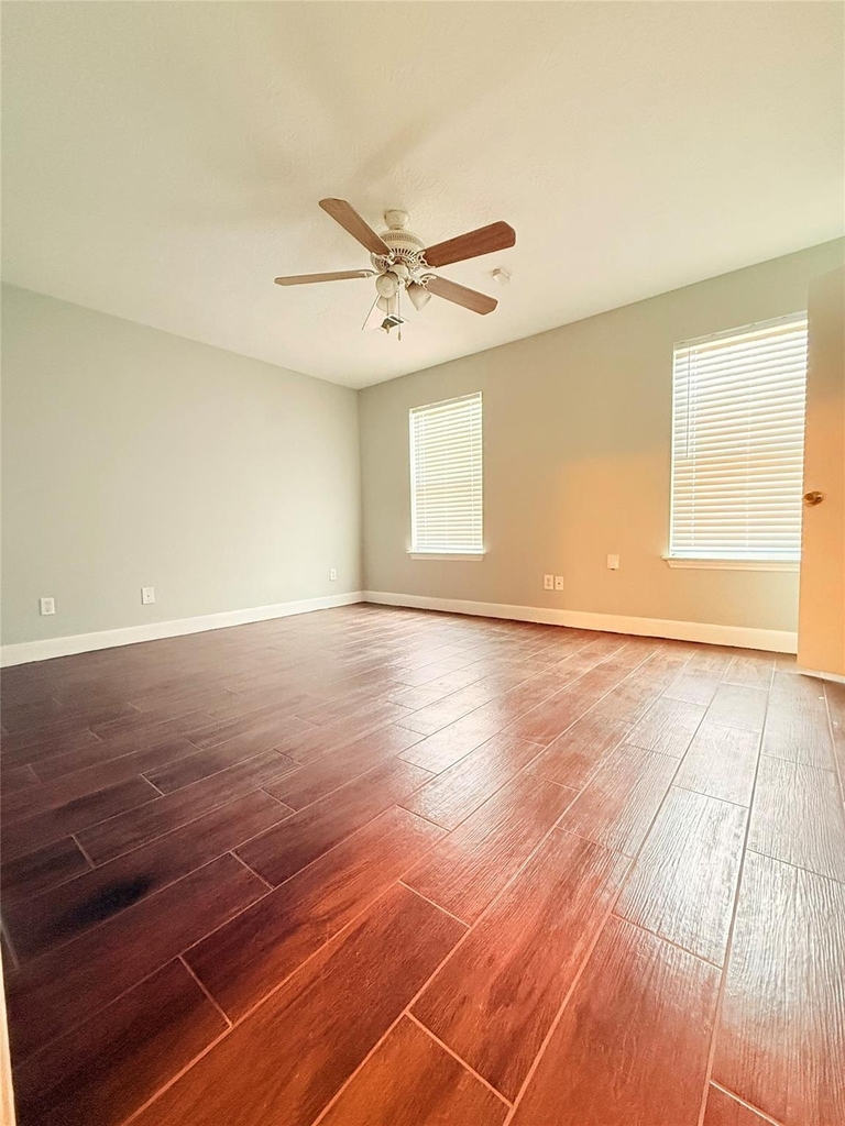 320 Willowick Street - Photo 8