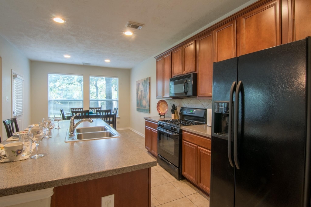 15 Aquiline Oaks Place - Photo 17