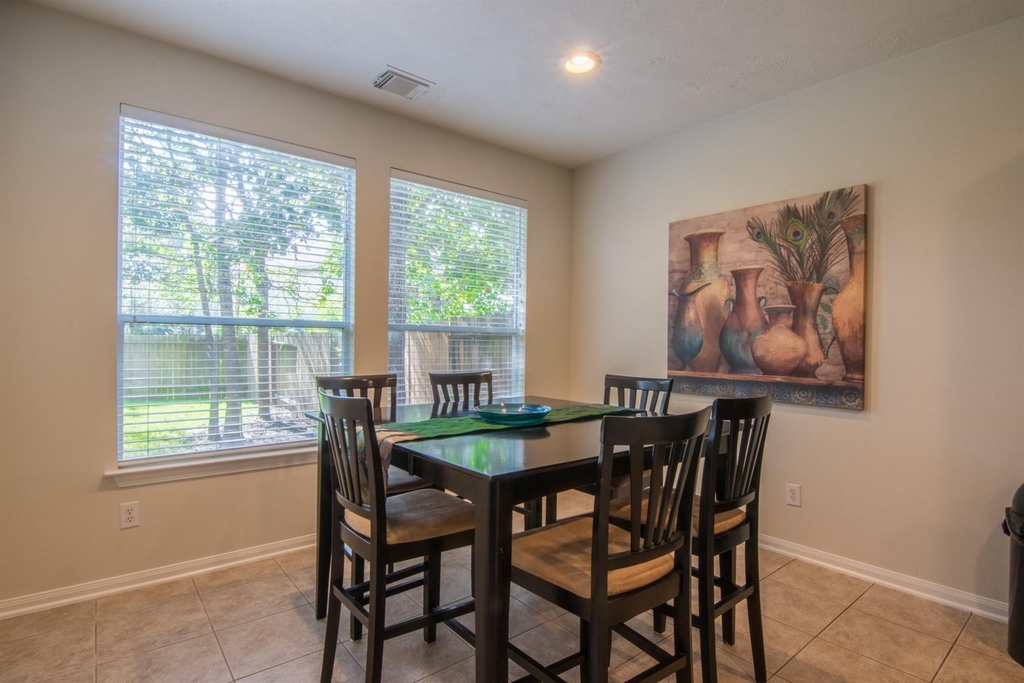15 Aquiline Oaks Place - Photo 22