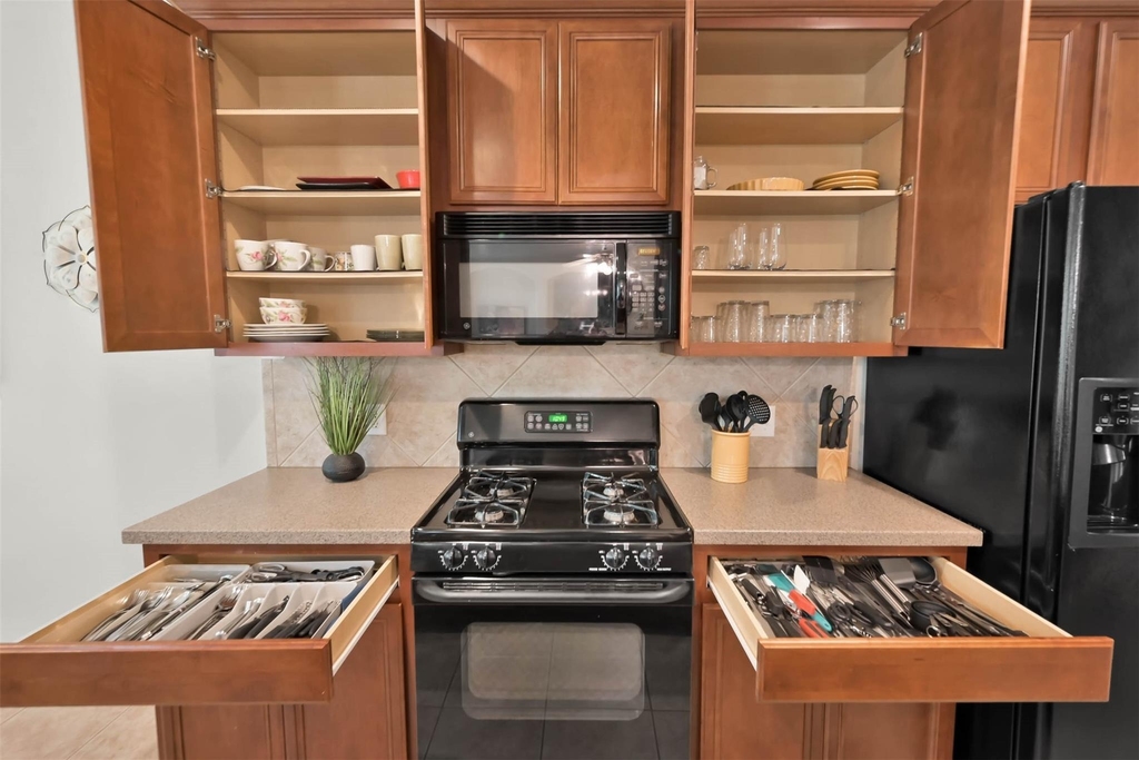 15 Aquiline Oaks Place - Photo 18
