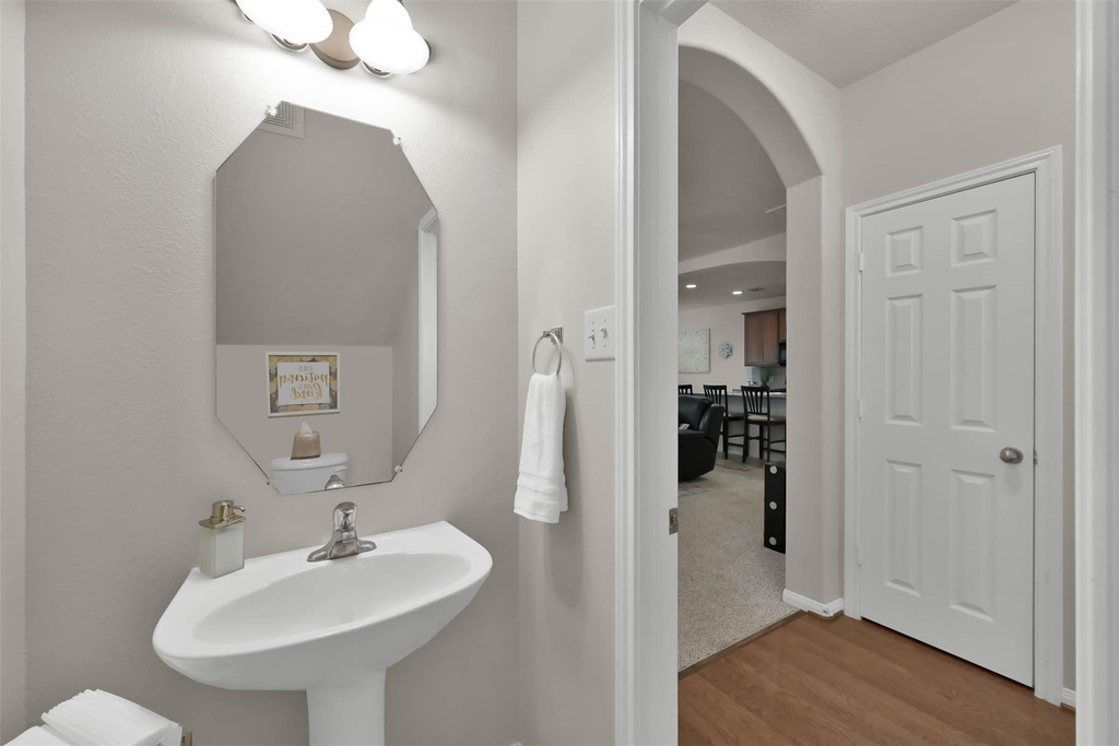 15 Aquiline Oaks Place - Photo 7