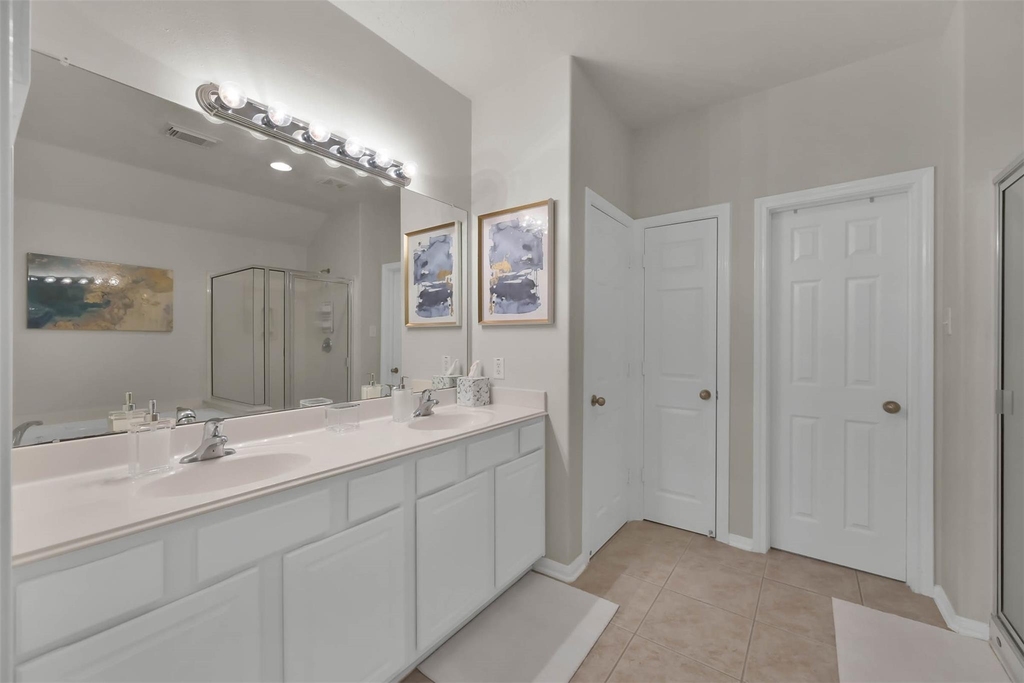 15 Aquiline Oaks Place - Photo 32