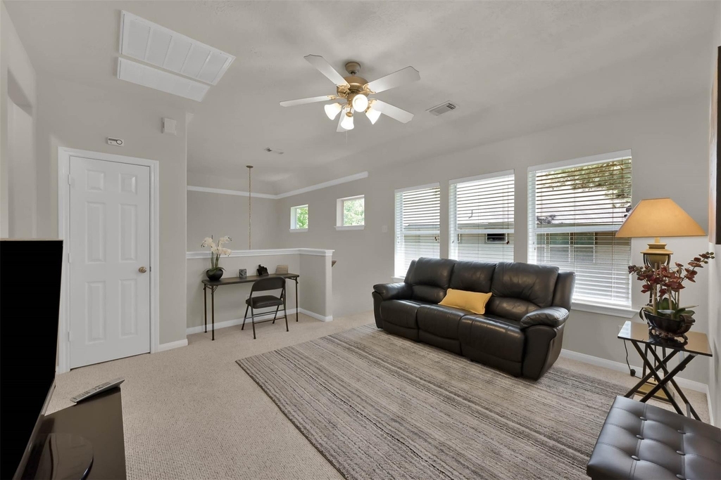 15 Aquiline Oaks Place - Photo 26
