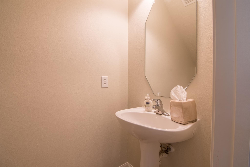 15 Aquiline Oaks Place - Photo 8