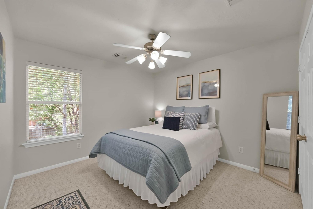 15 Aquiline Oaks Place - Photo 35