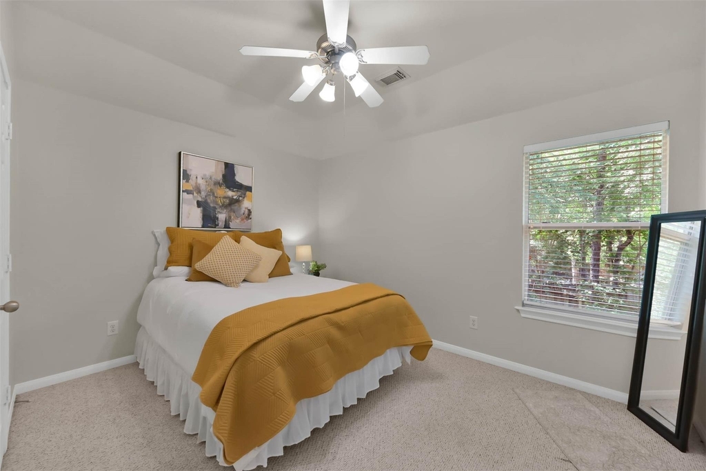 15 Aquiline Oaks Place - Photo 37