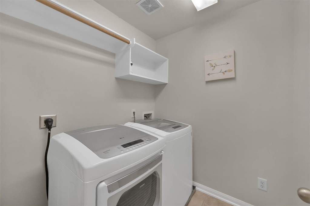 15 Aquiline Oaks Place - Photo 39
