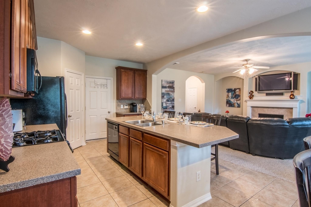 15 Aquiline Oaks Place - Photo 21
