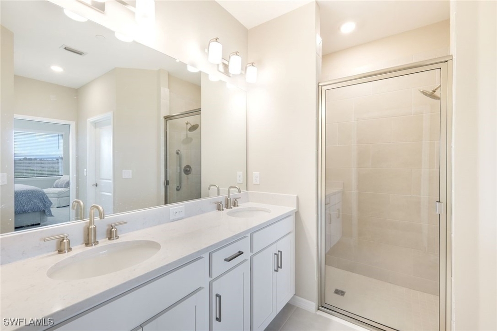 11811 Venetian Lagoon Drive - Photo 24