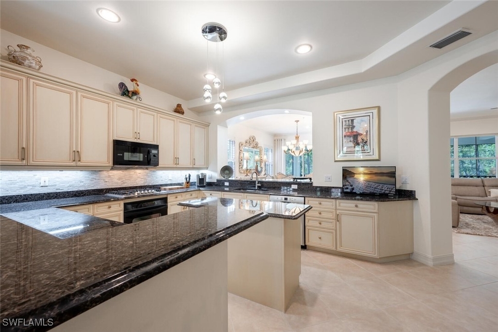 2843 Tiburon Boulevard E - Photo 35