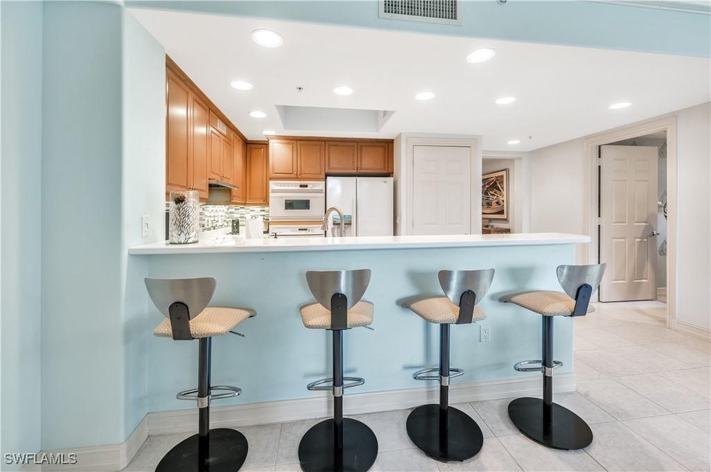 2748 Tiburon Boulevard E - Photo 14