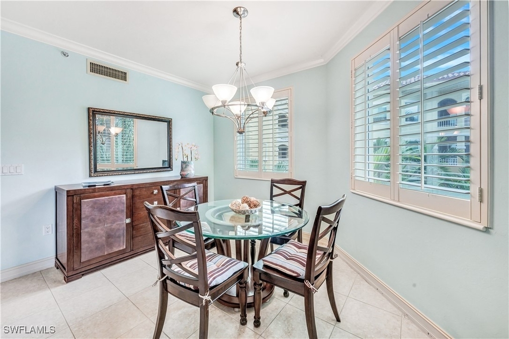 2748 Tiburon Boulevard E - Photo 16