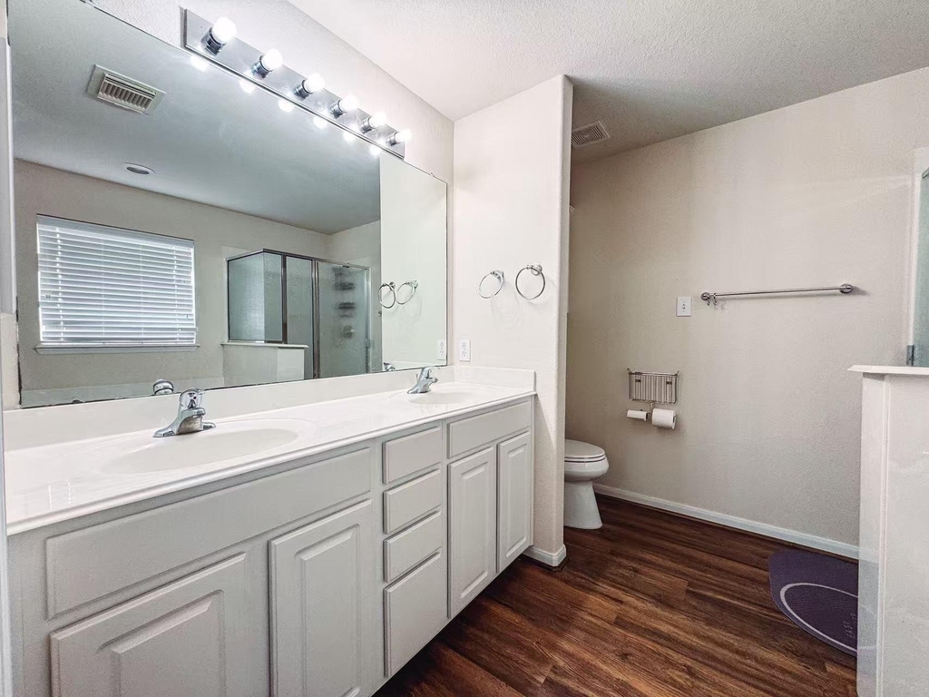 3923 Calgary Circle - Photo 15
