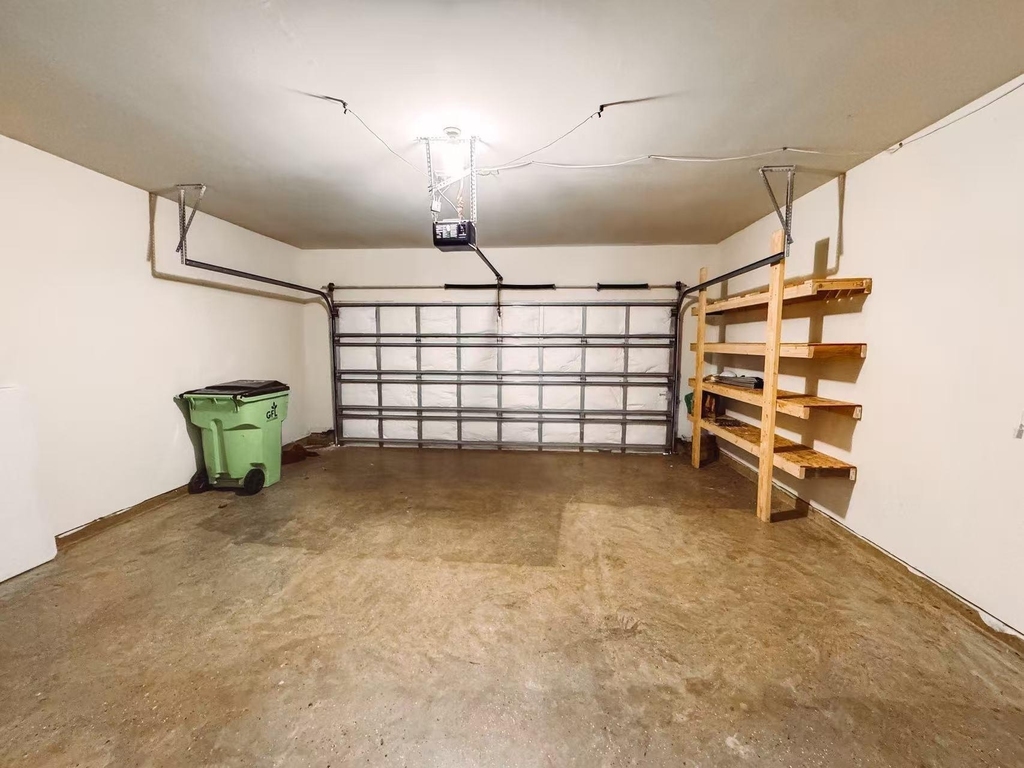 3923 Calgary Circle - Photo 22