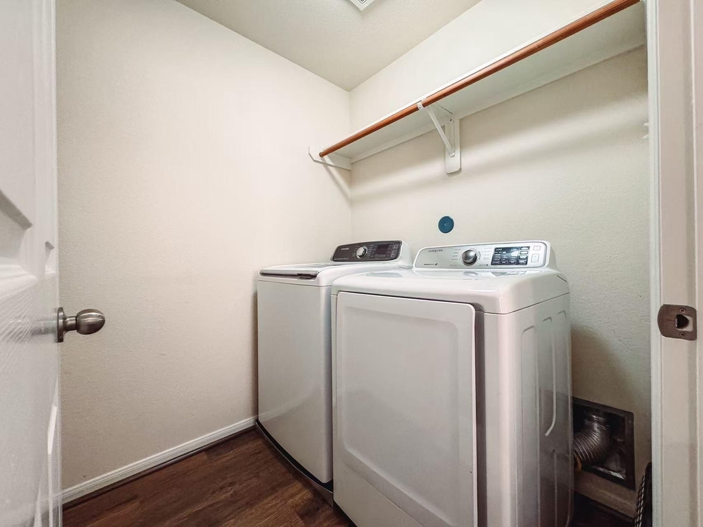3923 Calgary Circle - Photo 21