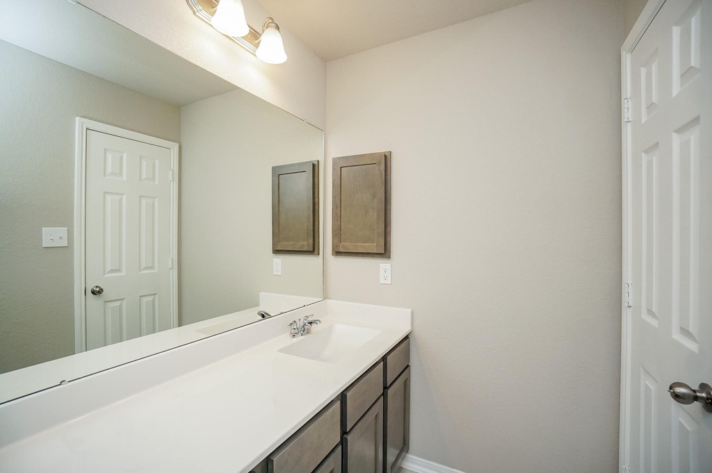 5463 Grand View Drive - Photo 23
