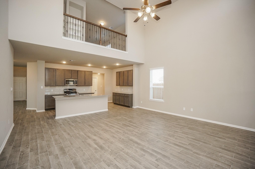 5463 Grand View Drive - Photo 6